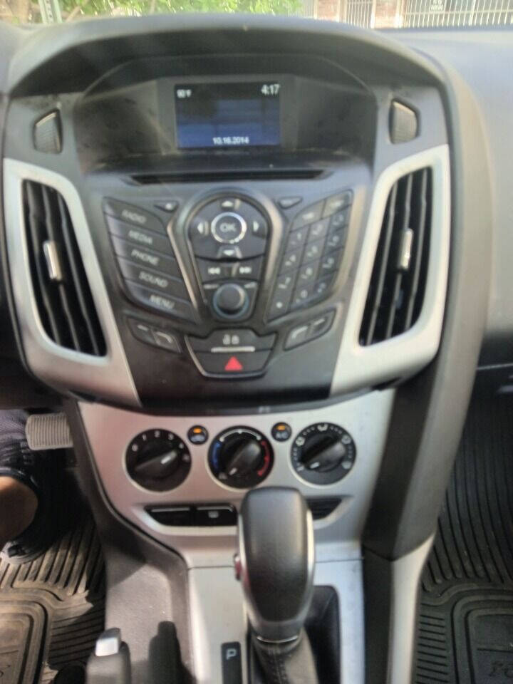 2014 Ford Focus Sedan - $6,950