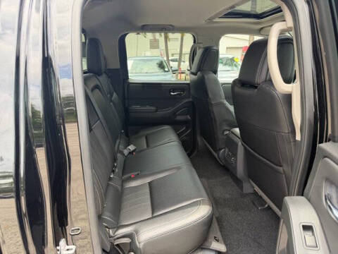 2024 Nissan Frontier SL