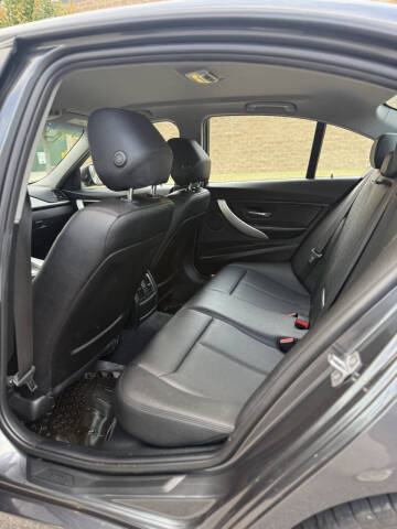 2016 BMW 3 Series 320i