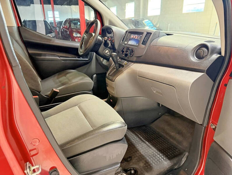 2021 Nissan NV200 SV