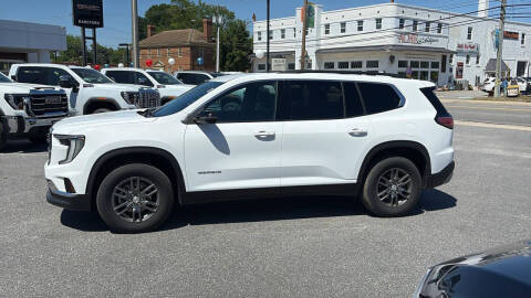 2025 GMC Acadia Elevation