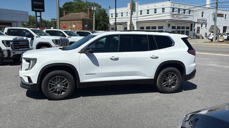 2025 GMC Acadia Elevation