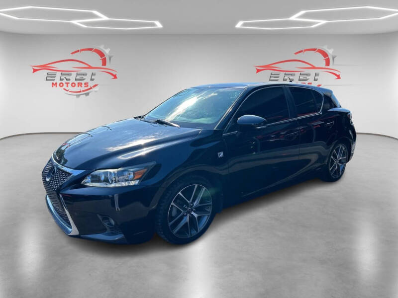 2016 Lexus CT Base's photo