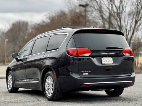 2020 Chrysler Pacifica Touring L