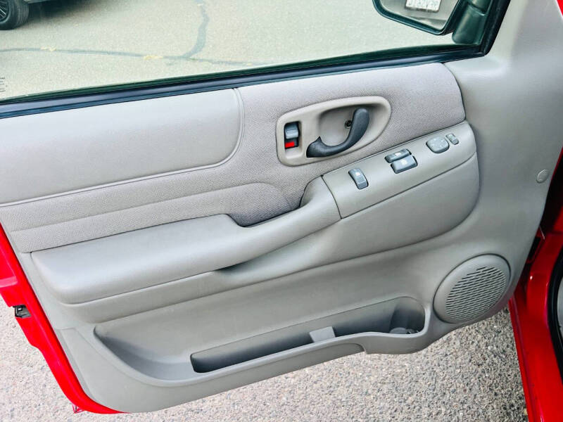 2003 GMC Sonoma SLS