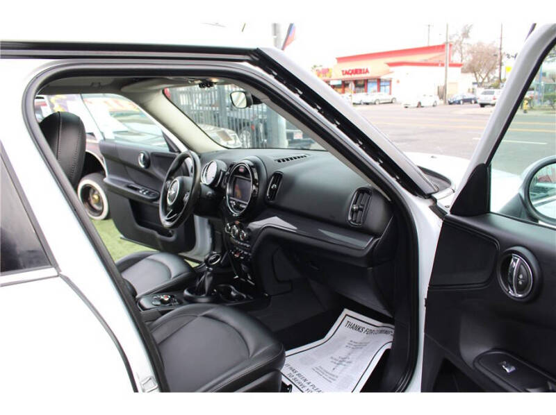 2019 MINI Countryman Cooper