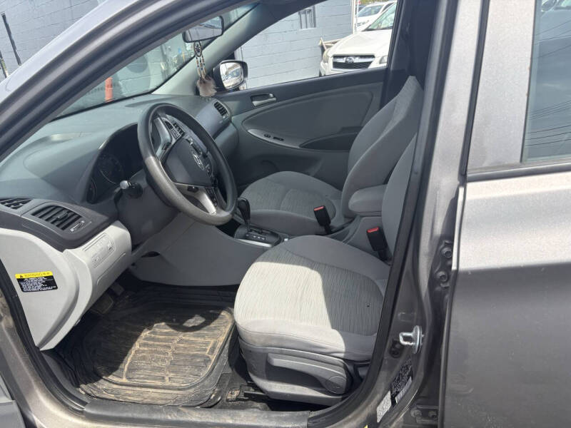 2017 Hyundai Accent Value Edition