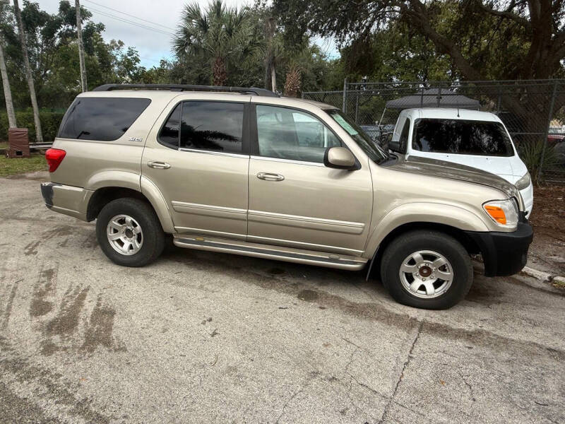 2005 Toyota Sequoia SR5