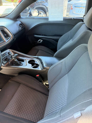 2018 Dodge Challenger SXT