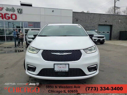 2025 Chrysler Pacifica Select