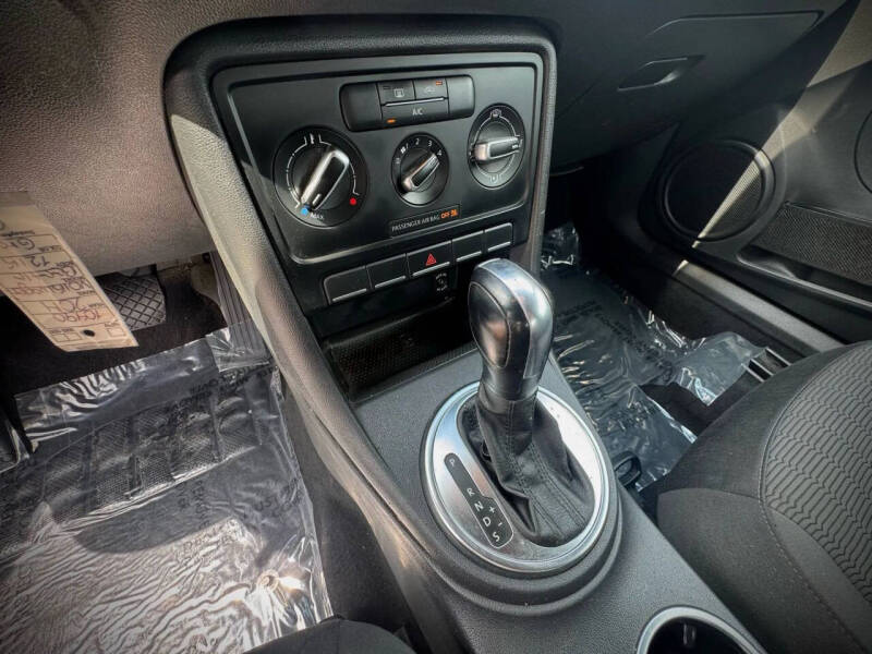 2014 Volkswagen Beetle 2.5L Entry PZEV