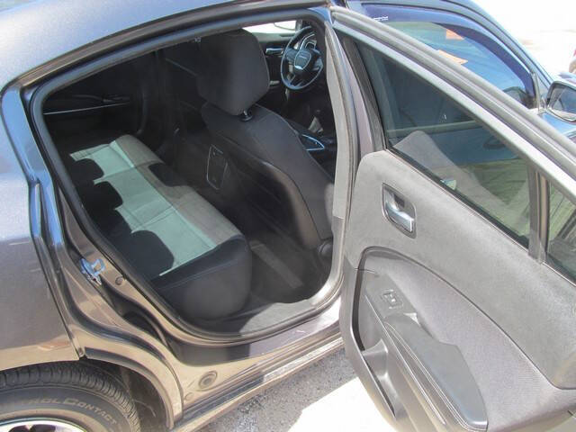 2016 Dodge Charger SE
