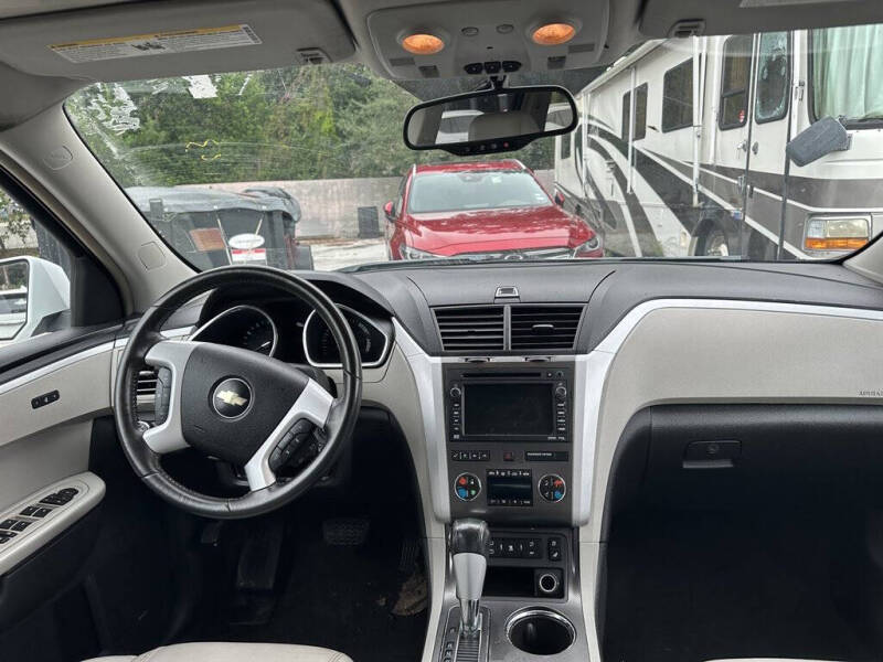 2009 Chevrolet Traverse LTZ