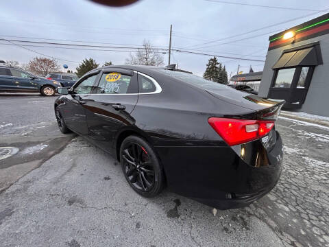 2018 Chevrolet Malibu for sale at Grand Blanc Auto Group in Flint MI