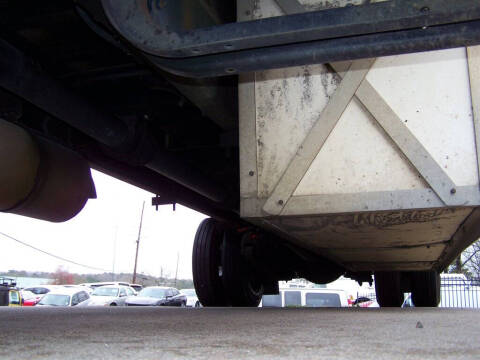 2002 Freightliner FL70