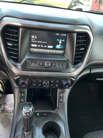 2017 GMC Acadia SLE-2