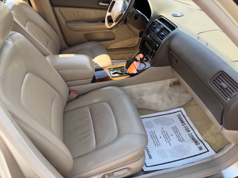 1997 Lexus LS 400