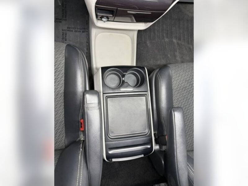 2013 Toyota Sienna SE 8-Passenger