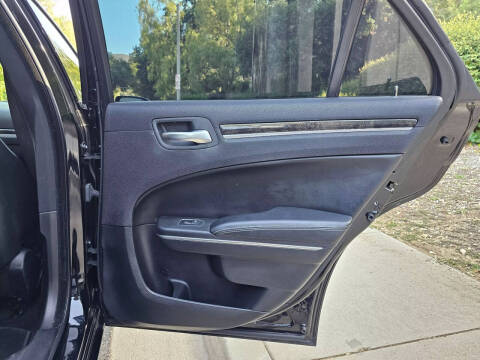 2018 Chrysler 300 Limited