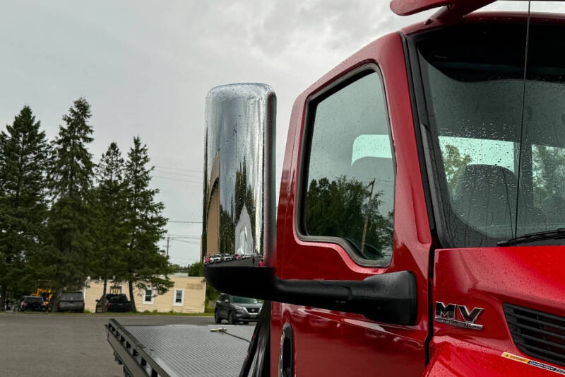 2025 International MV607