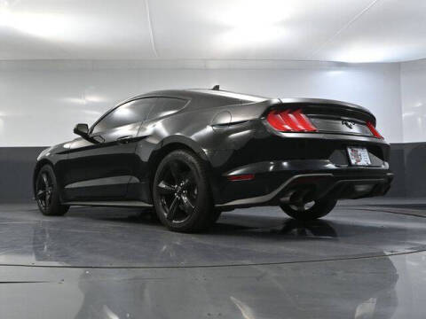 2022 Ford Mustang EcoBoost