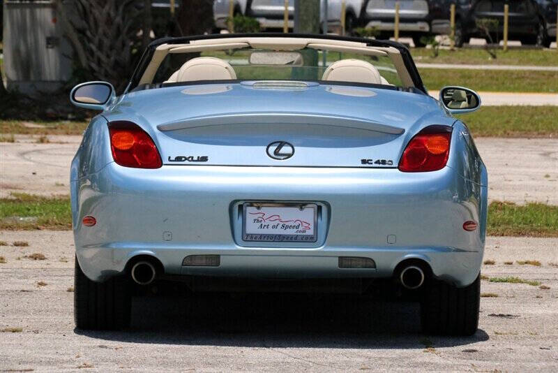 2004 Lexus SC 430