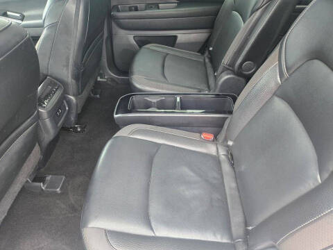 2023 Nissan Pathfinder SL