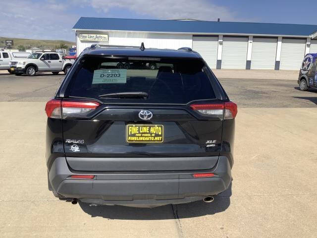 2022 Toyota RAV4 XLE