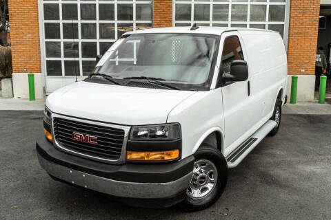 2023 GMC Savana 2500