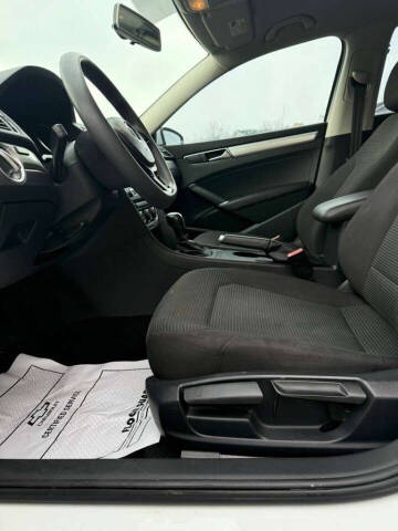 2016 Volkswagen Passat 1.8T S