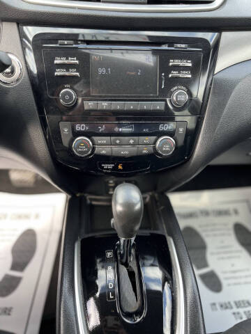 2015 Nissan Rogue SV