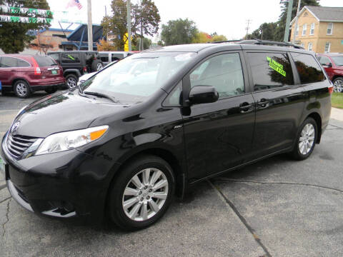 2017 Toyota Sienna LE 7-Passenger