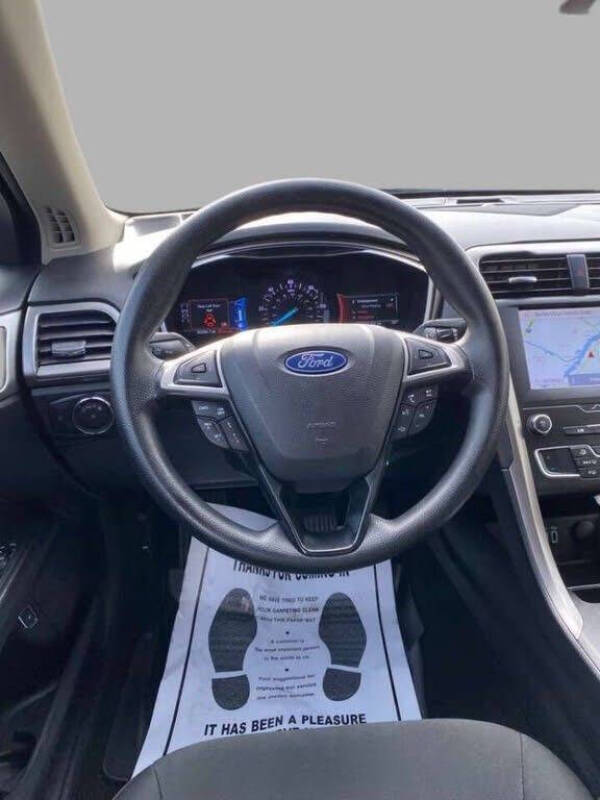 2019 Ford Fusion Hybrid SE