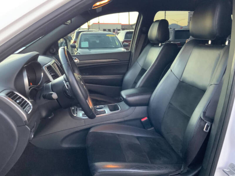 2017 Jeep Grand Cherokee Altitude