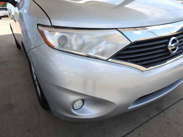 2017 Nissan Quest SV