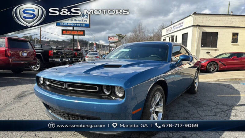 2021 Dodge Challenger SXT