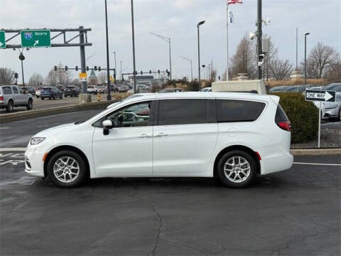 2023 Chrysler Pacifica Touring L