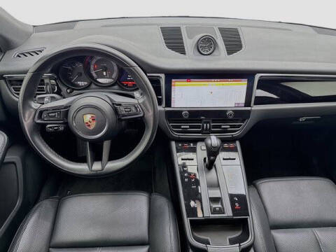 2023 Porsche Macan