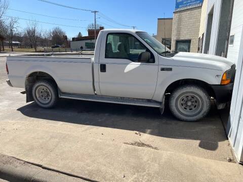 2001 Ford F-250 Super Duty for sale at BEAR CREEK AUTO SALES in Spring Valley MN
