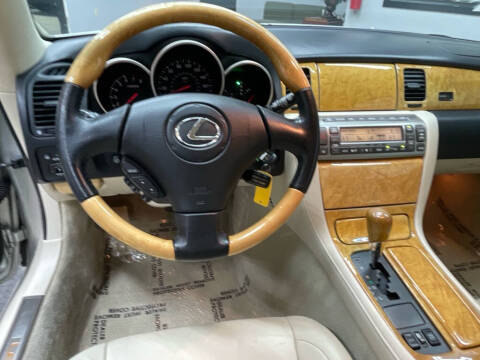 2004 Lexus SC 430