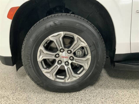 2022 GMC Yukon XL SLE