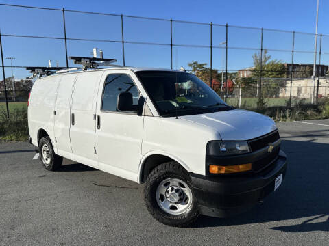 2023 Chevrolet Express 2500