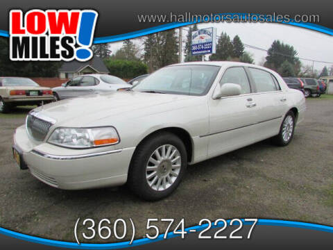 2004 Lincoln Town Car for sale at Hall Motors LLC in Vancouver WA