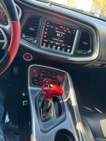 2015 Dodge Challenger SXT Plus