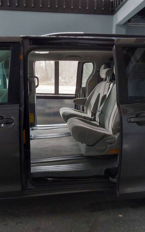 2011 Toyota Sienna