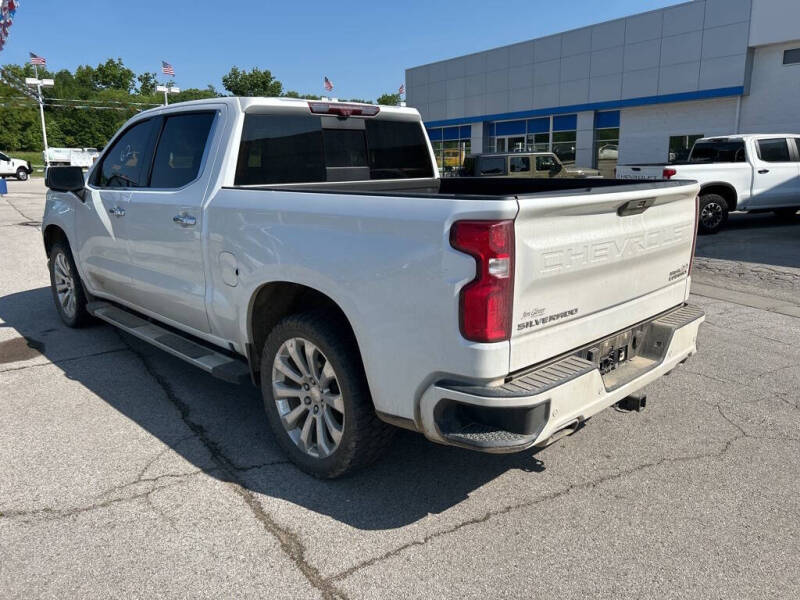 Used 2021 Chevrolet Silverado 1500 High Country with VIN 1GCUYHEL5MZ353945 for sale in Claremore, OK