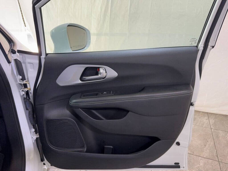 2019 Chrysler Pacifica Touring L