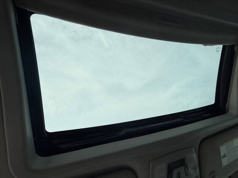 2017 Toyota Sienna XLE 8-Passenger