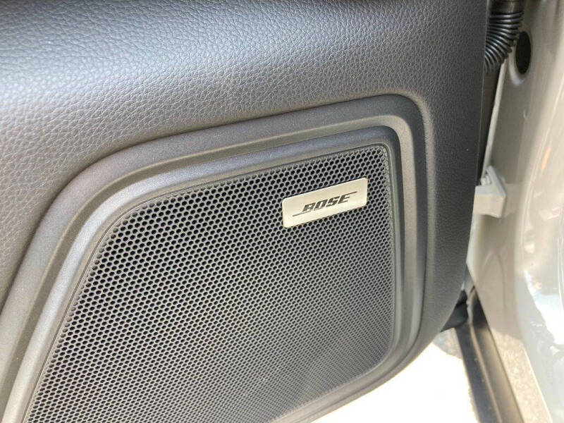 2025 Porsche Macan S