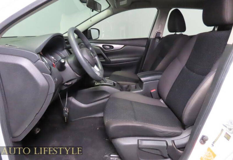 2017 Nissan Rogue Sport S